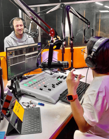 Favorite Music Radio Cebu optimizes its broadcasting with AEQ CAPITOL IP digital console
