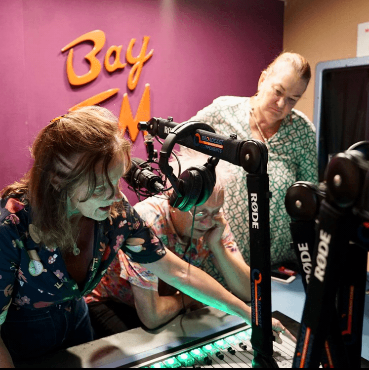 AUSTRALIAN RADIO STATION BAY-FM CHOOSES AEQ FORUM
FOR ITS RADIO STUDIO